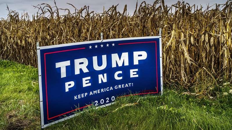 Chao đảo vì thương chiến và Covid-19, nhóm cử tri nông dân vẫn bỏ phiếu cho Trump